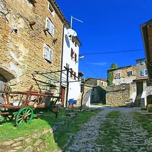 Apartman Bazjak, Livade